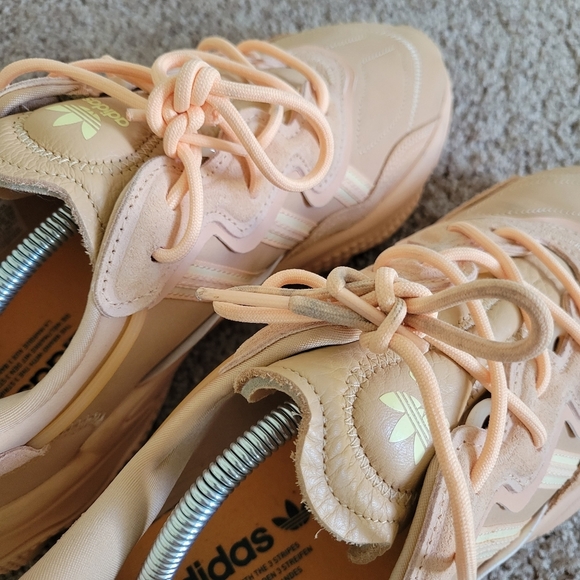 ADIDAS Men's Originals OZWEEGO Glow Orange FZ1962 Size 12 - Picture 12 of 14